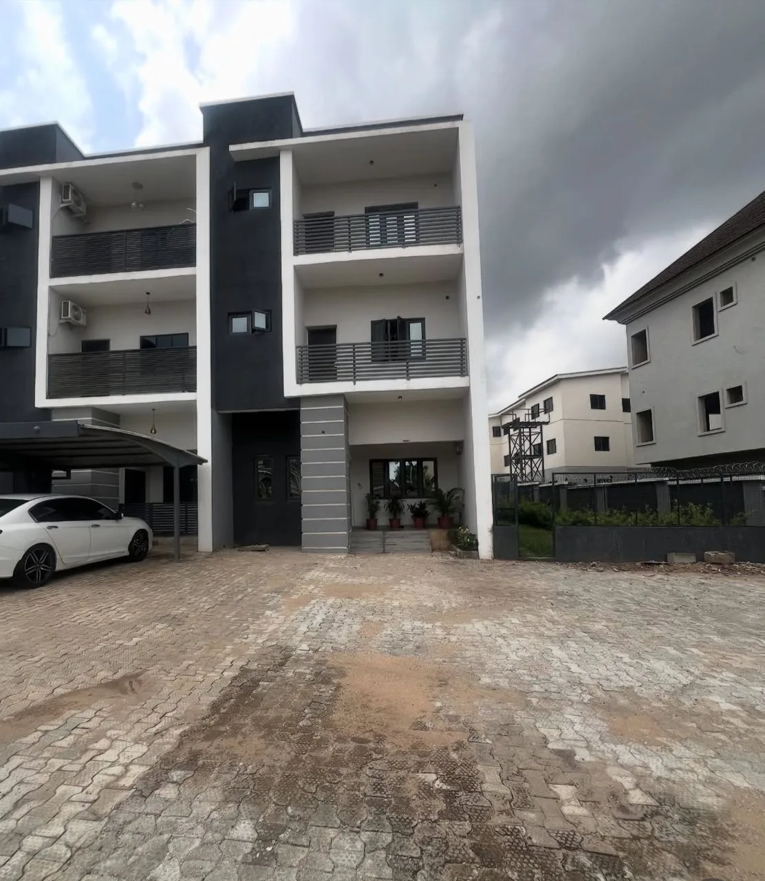 Terrace Duplex + BQ - Image 1